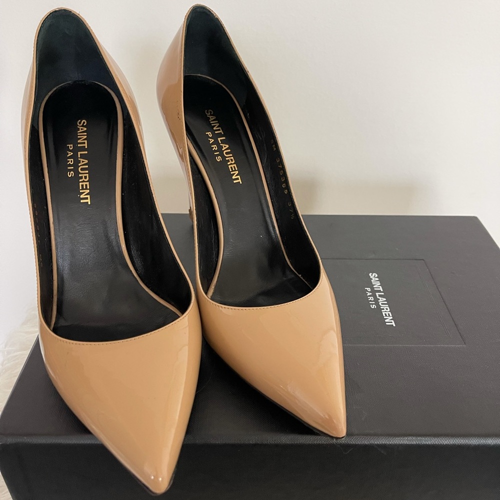 Saint Laurent nude pumps